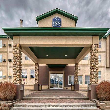 Grande Cache Inn & Suites Exterior photo