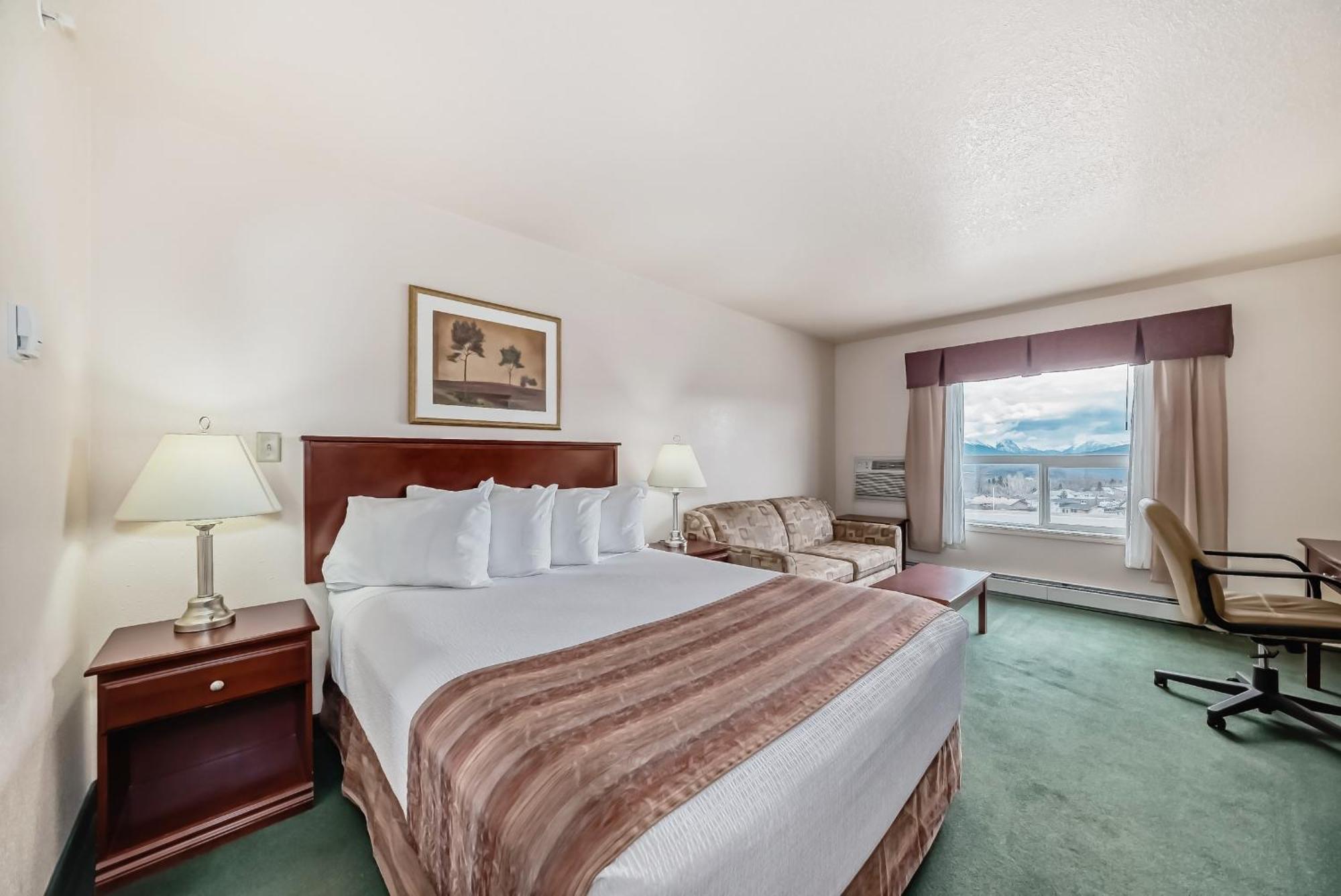 Grande Cache Inn & Suites Exterior photo