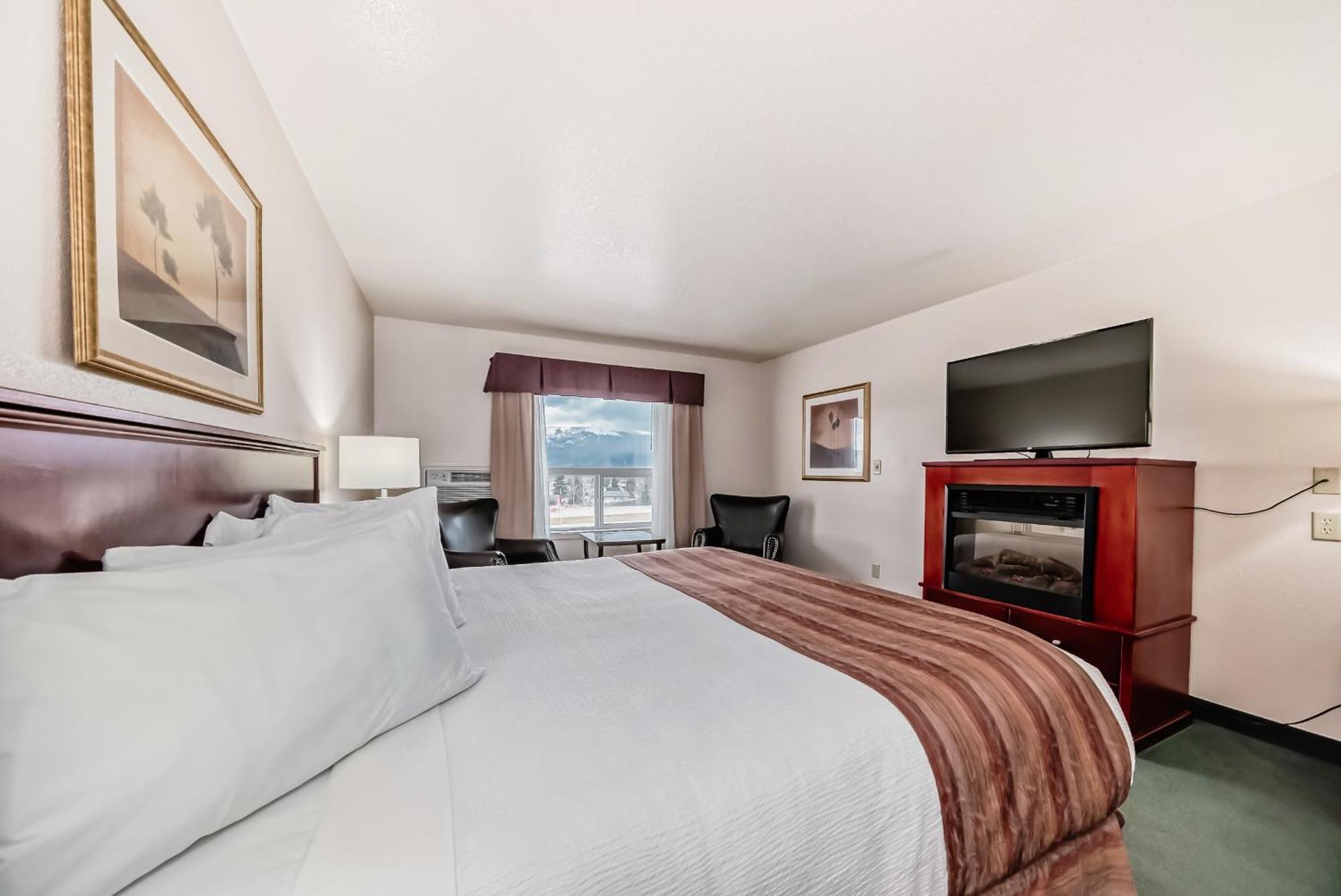 Grande Cache Inn & Suites Exterior photo