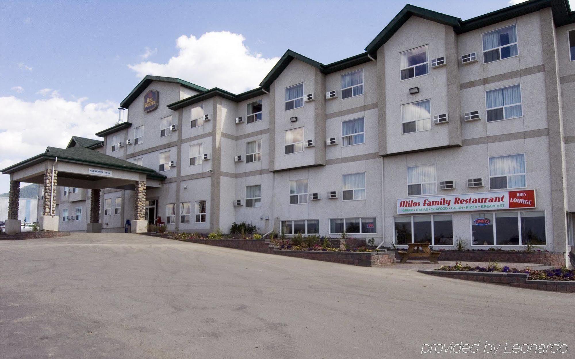 Grande Cache Inn & Suites Exterior photo