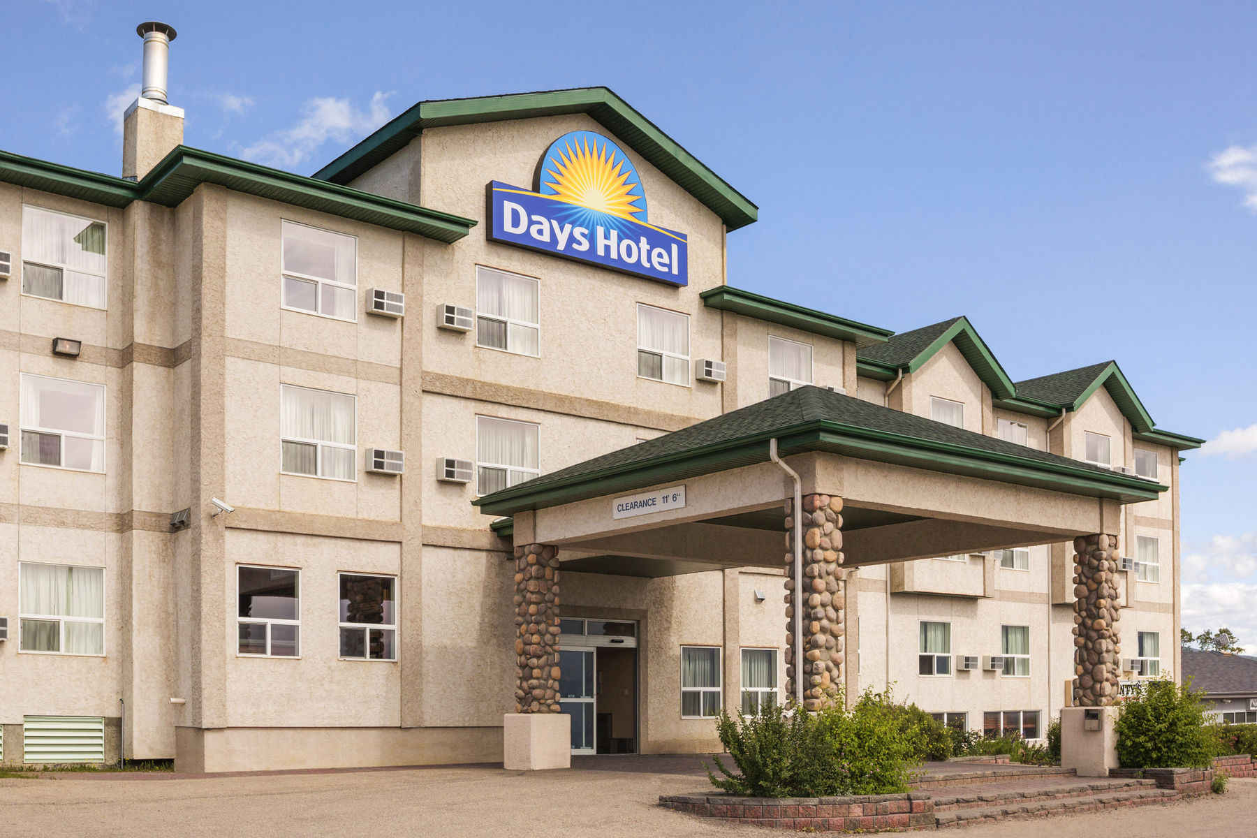 Grande Cache Inn & Suites Exterior photo